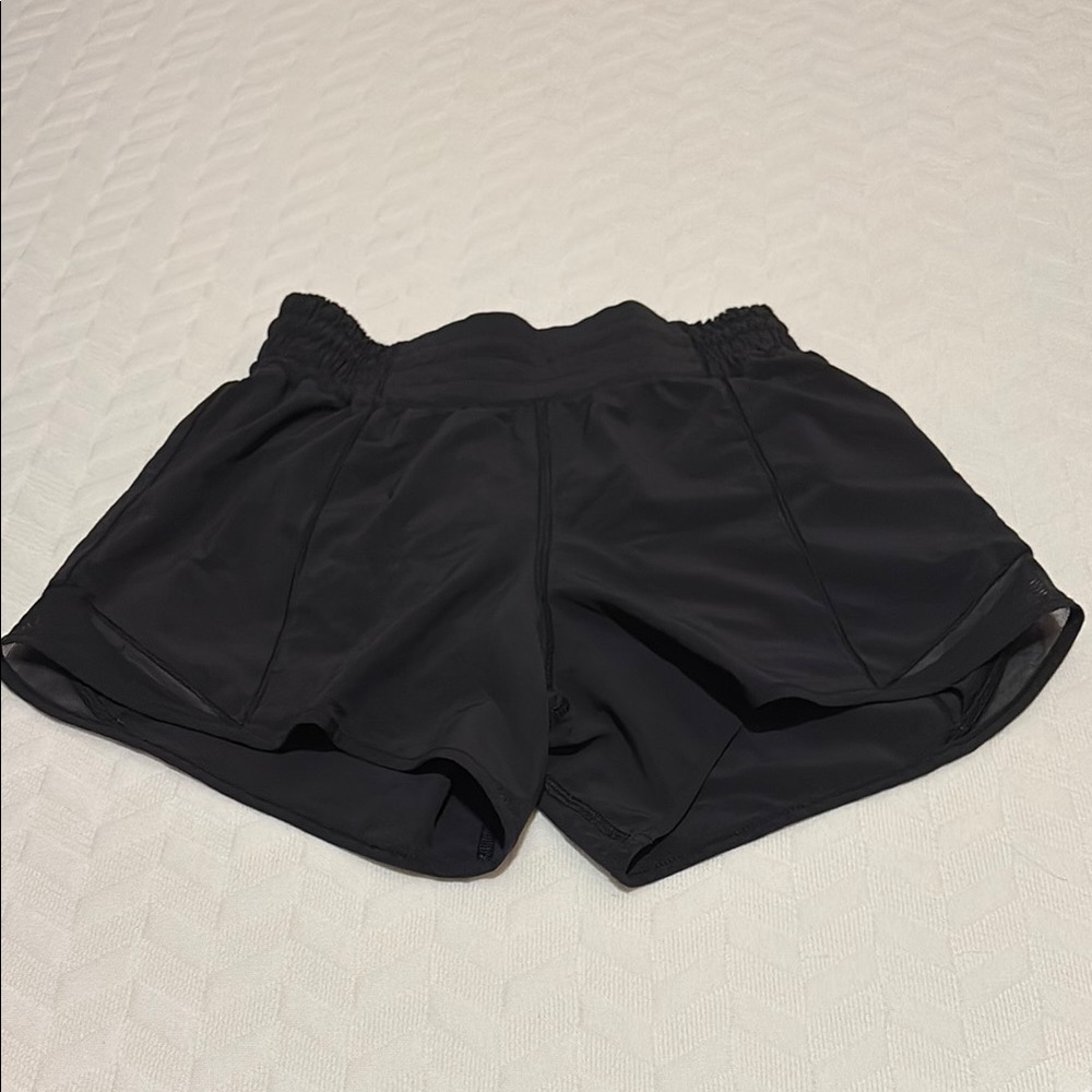 Lululemon Black Athletic Shorts with Elastic Waistband and Relaxed Fit